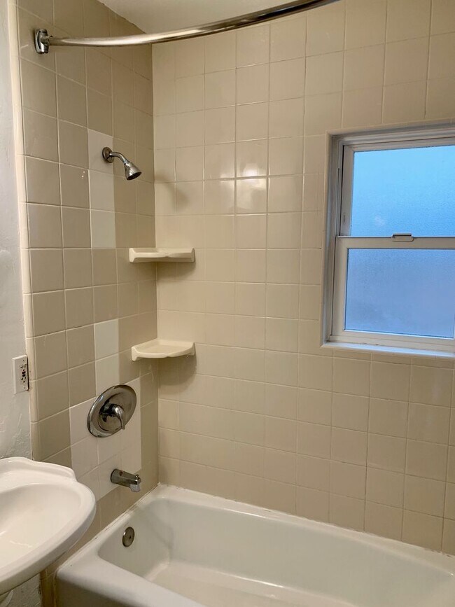 Building Photo - 155