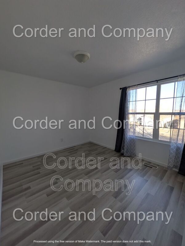 Building Photo - 8000 Vista Estrella Ln SW