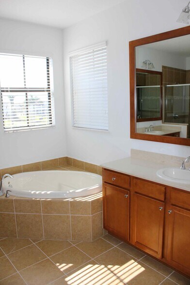 Building Photo - 3396 Northwest 83rd Way