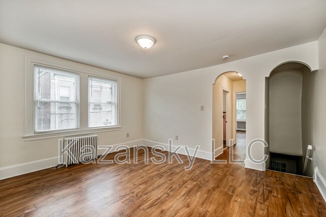 Building Photo - 4515 N Marvine St