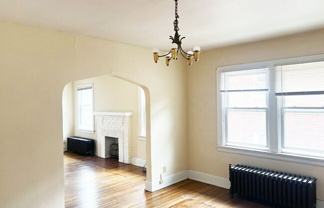 Primary Photo - 319 Terrace Ave