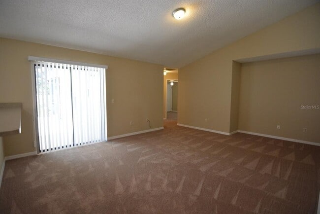 Building Photo - 5106 Sun Palm Dr