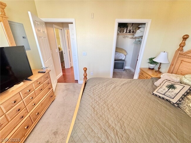 Building Photo - 55 E Agate Ave