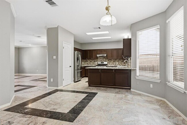 Building Photo - 2813 Cortez Dr