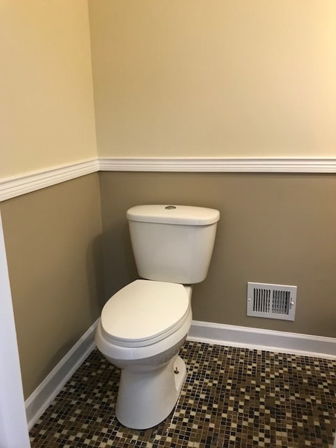 Building Photo - 37469 Charter Oaks Blvd