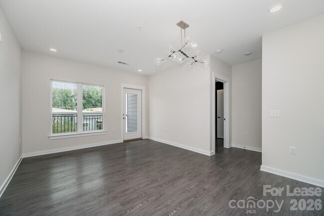 Building Photo - 3630 N Davidson St