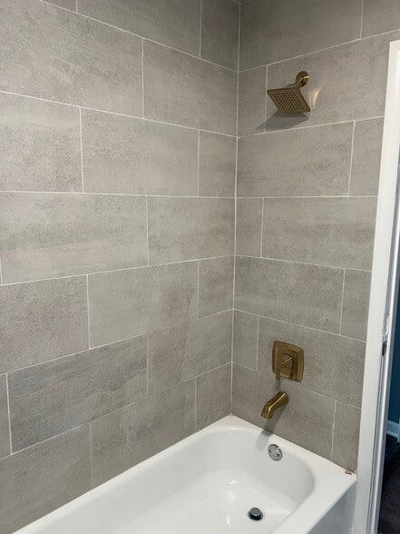 Building Photo - 809 N Harrison St