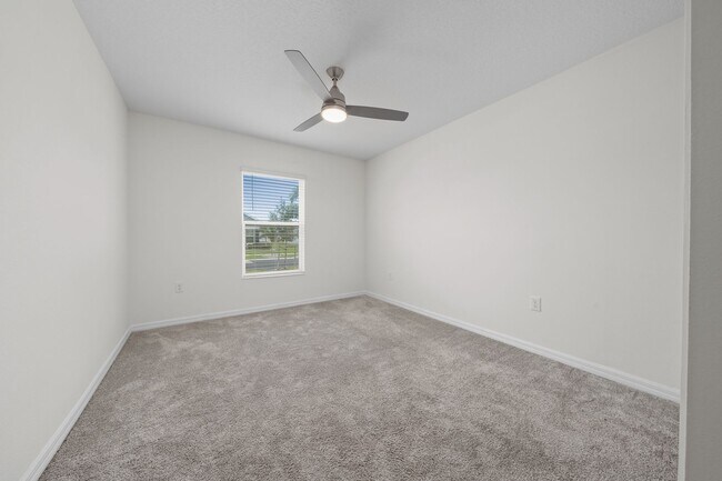 Building Photo - 9061 Oscraft Dr