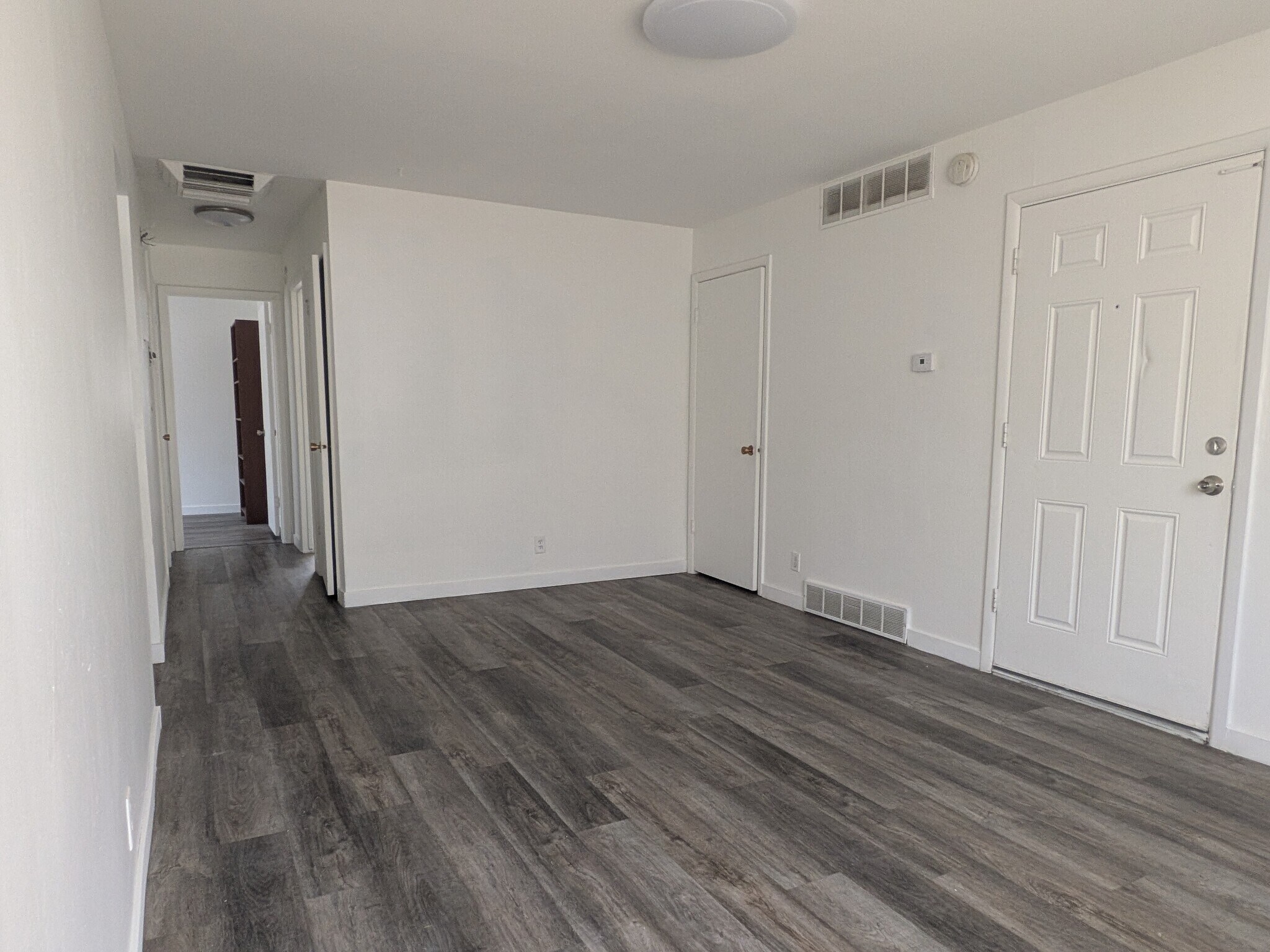 Building Photo - 595 W Tiffany Town Dr