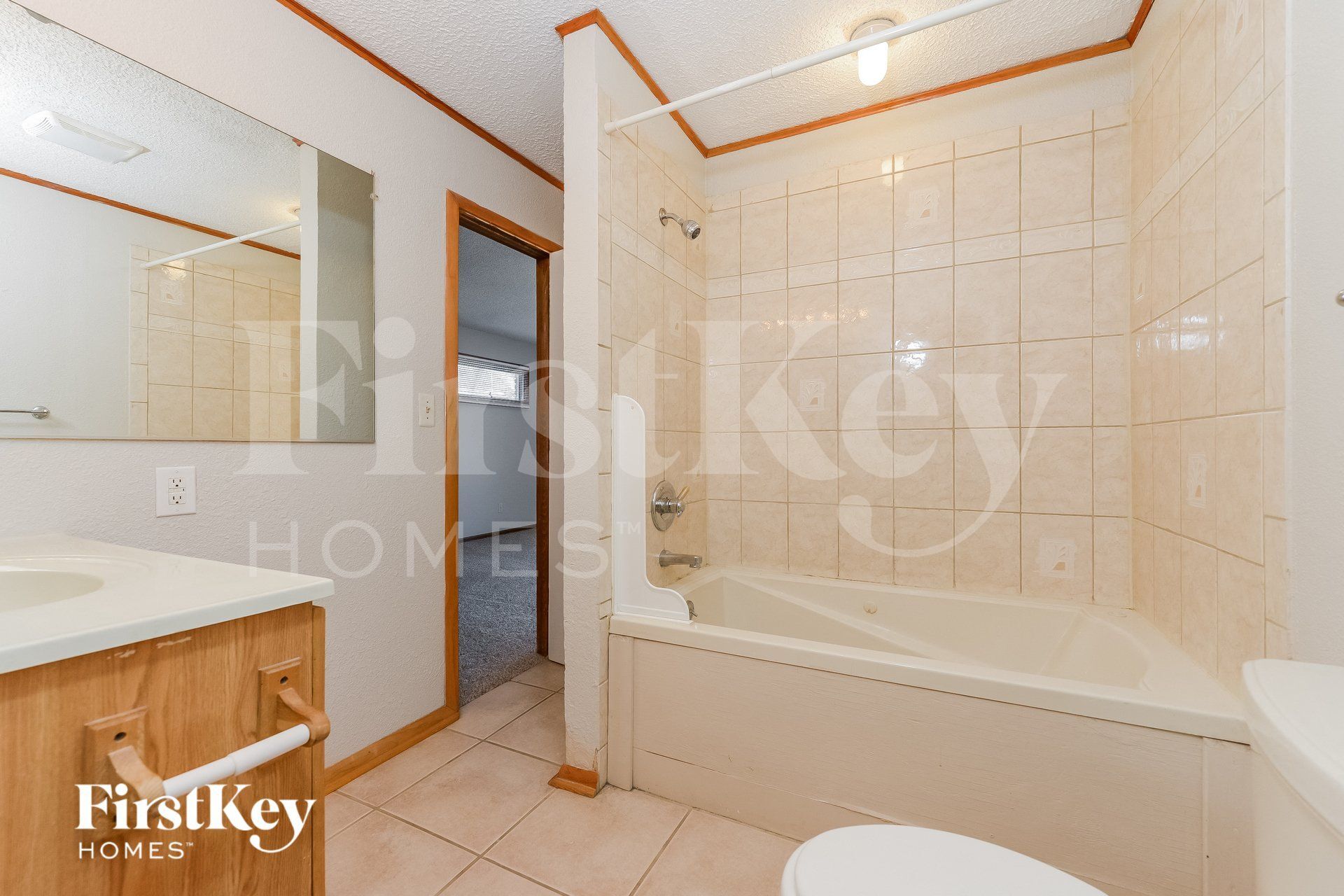 Building Photo - 7600 E 70th Terrace