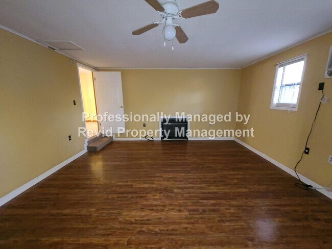 Building Photo - First Month Free on a 13-Month Lease