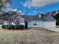 Building Photo - 215 Shamrock Way