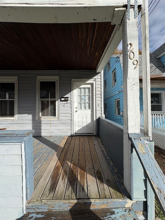 Building Photo - 209 Hudson St