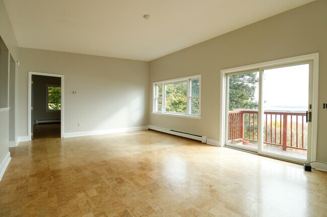 Living Room - 21 Eastern Promenade