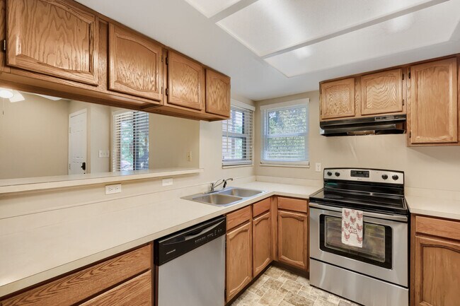 Building Photo - 1012 Moorings Dr