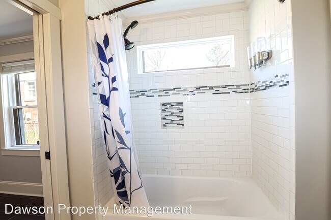 Building Photo - 3 br, 2 bath House - 2830 Hilliard Drive