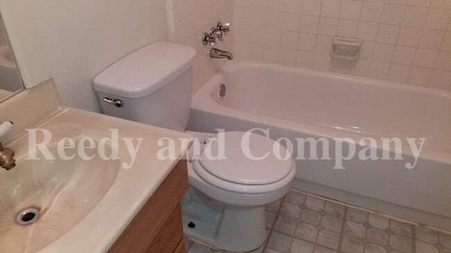 Building Photo - 2864 Randy Cove