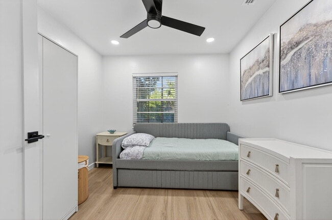 Building Photo - 800 Tropic Blvd