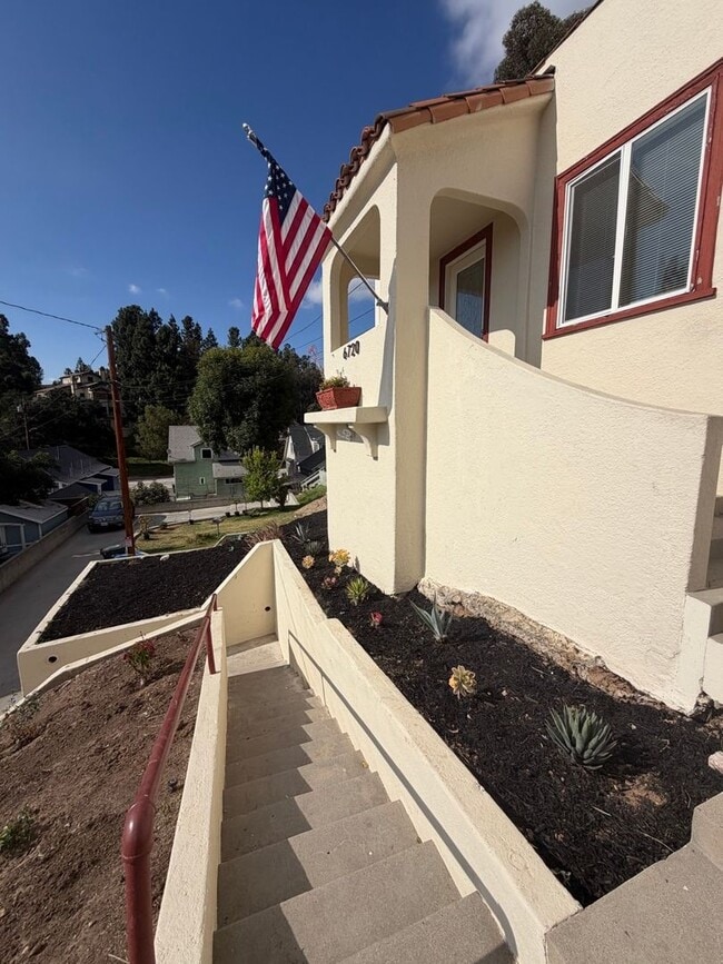 Building Photo - 6720 Stanford Way