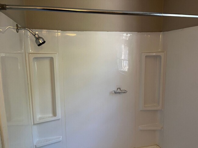 Building Photo - **ON HOLD**Total Electric 2 Bedroom / 1 Ba...