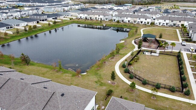 Building Photo - 5941 Piney Shrub Pl