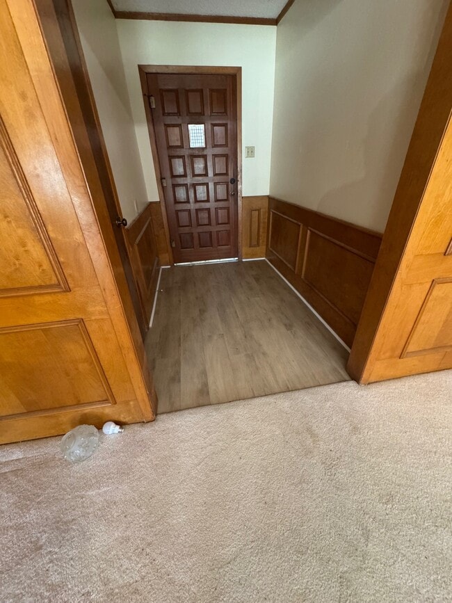 Building Photo - 1364 N Dale Ave