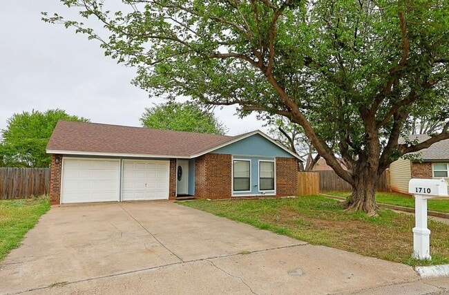 Building Photo - 1710 Bob White Ct
