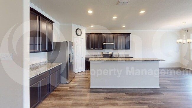 Building Photo - 3105 Montserrat Creek Dr