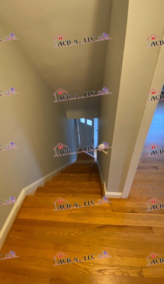 Building Photo - 2420 Brandon Ave SW