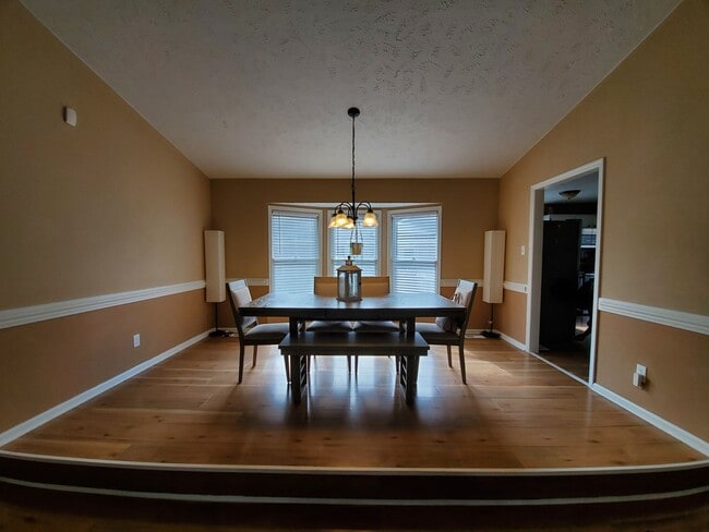 Building Photo - 6786 Candlewood Dr