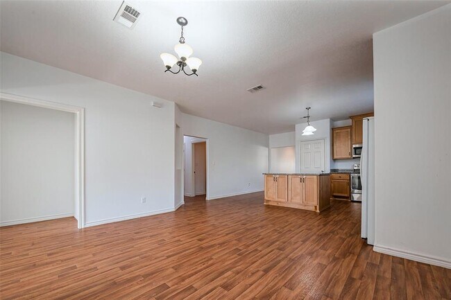 Building Photo - 5906 Yaupon Ridge Dr