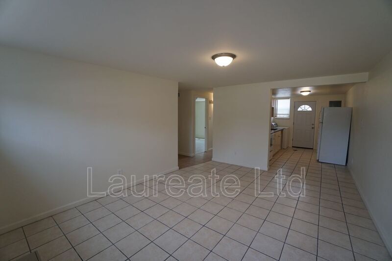 Building Photo - 1118 Rosemary St