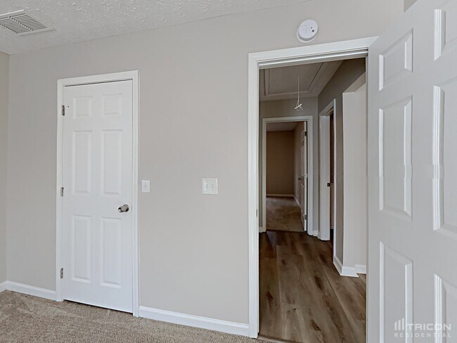 Building Photo - 190 Aspen Forest Dr