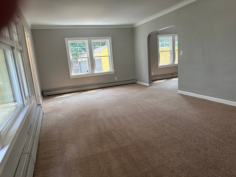 Living Room the other way - 2086 Marlindale Rd