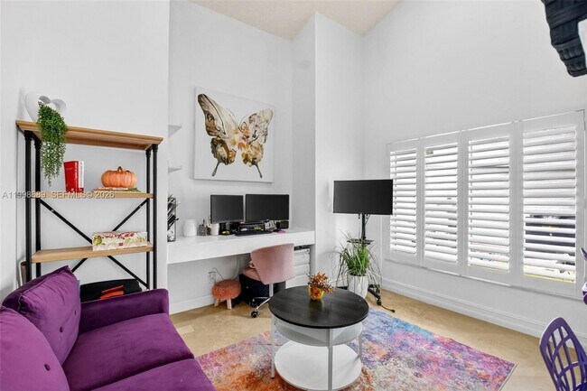 Building Photo - 9592 Majestic Way