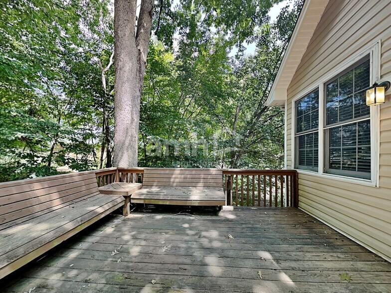 Building Photo - 6503 Barwick Ct