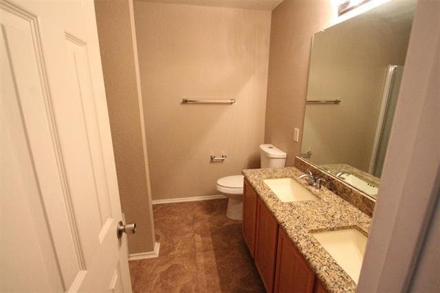 Building Photo - 2743 Hacienda Lake Dr