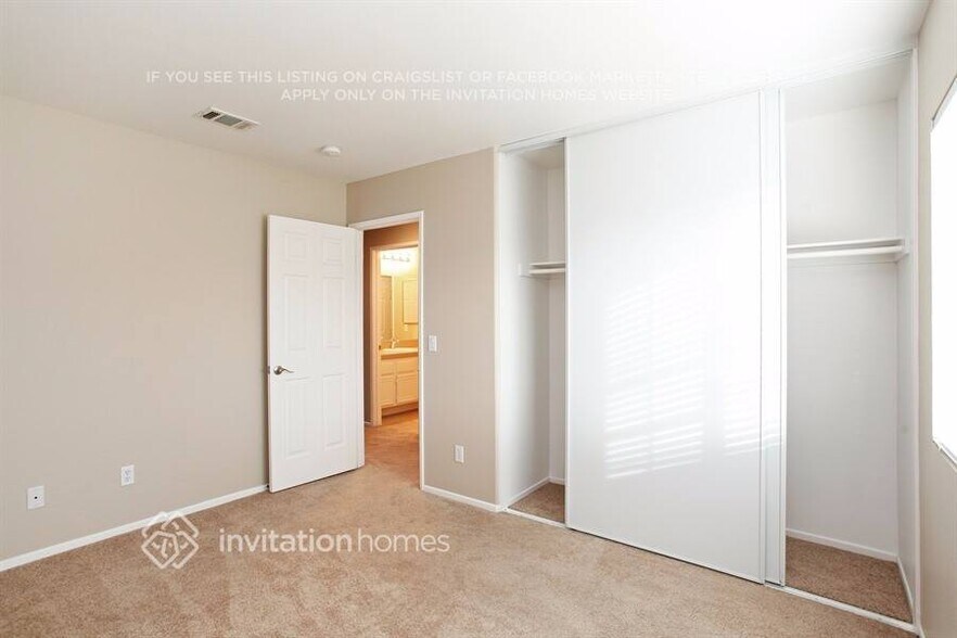 Building Photo - 5180 Ravenstone Dr
