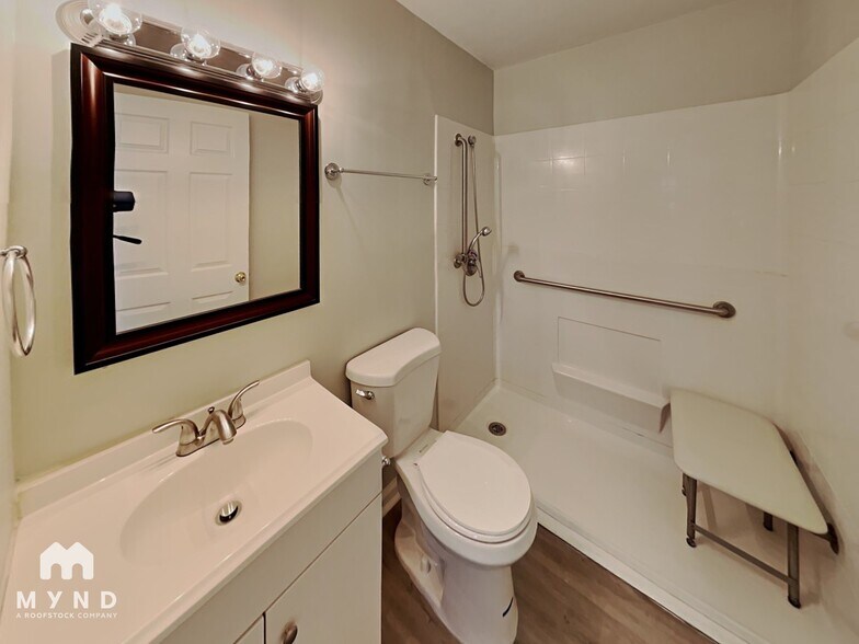 Building Photo - 1120 Seabrook Rd