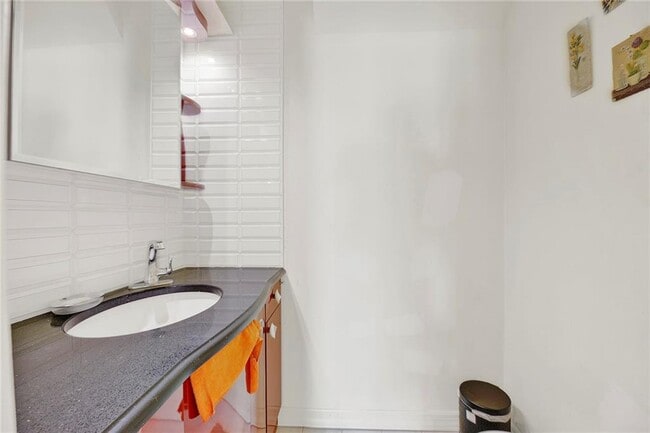 Building Photo - 24 Purdue Ct