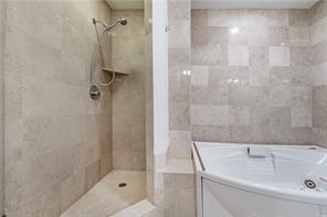 Building Photo - 18101 Collins Ave