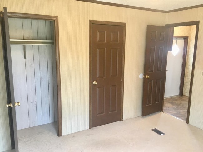 Building Photo - 807 Edgemont Ave