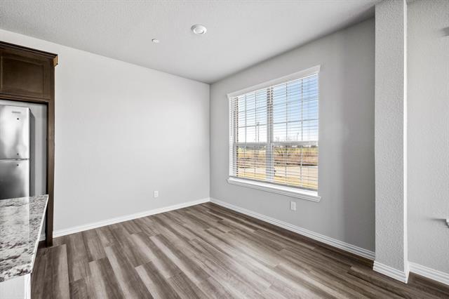 Building Photo - 3201 Solana Cir