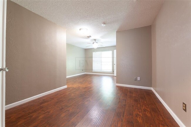 Building Photo - 22403 Deville Dr