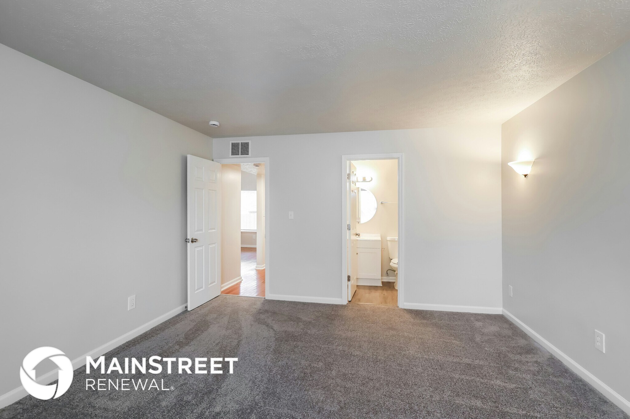 Building Photo - 8007 Apple Valley Dr