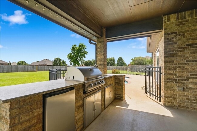 Building Photo - 133 Prairie Creek Way