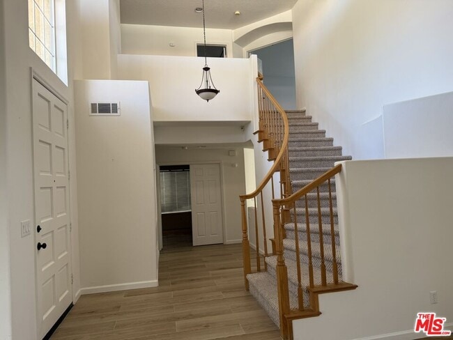 Building Photo - 3119 Fulham Ct