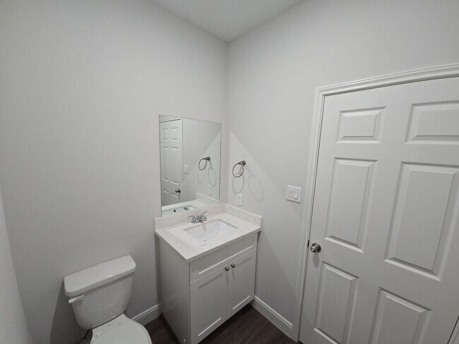 Building Photo - 8235 Locksley Rd