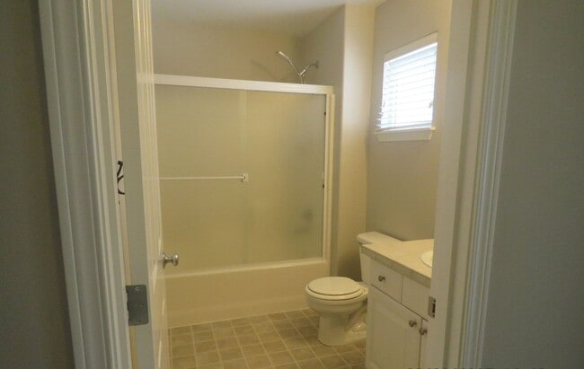 Building Photo - 3bd/2.25ba Renton House