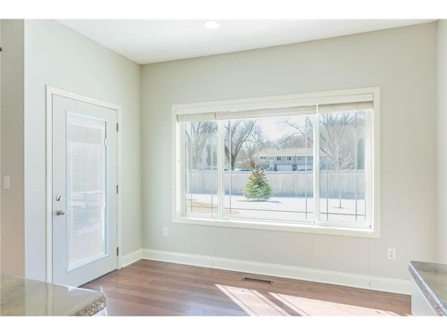 Building Photo - 1464 Ravoux Ln